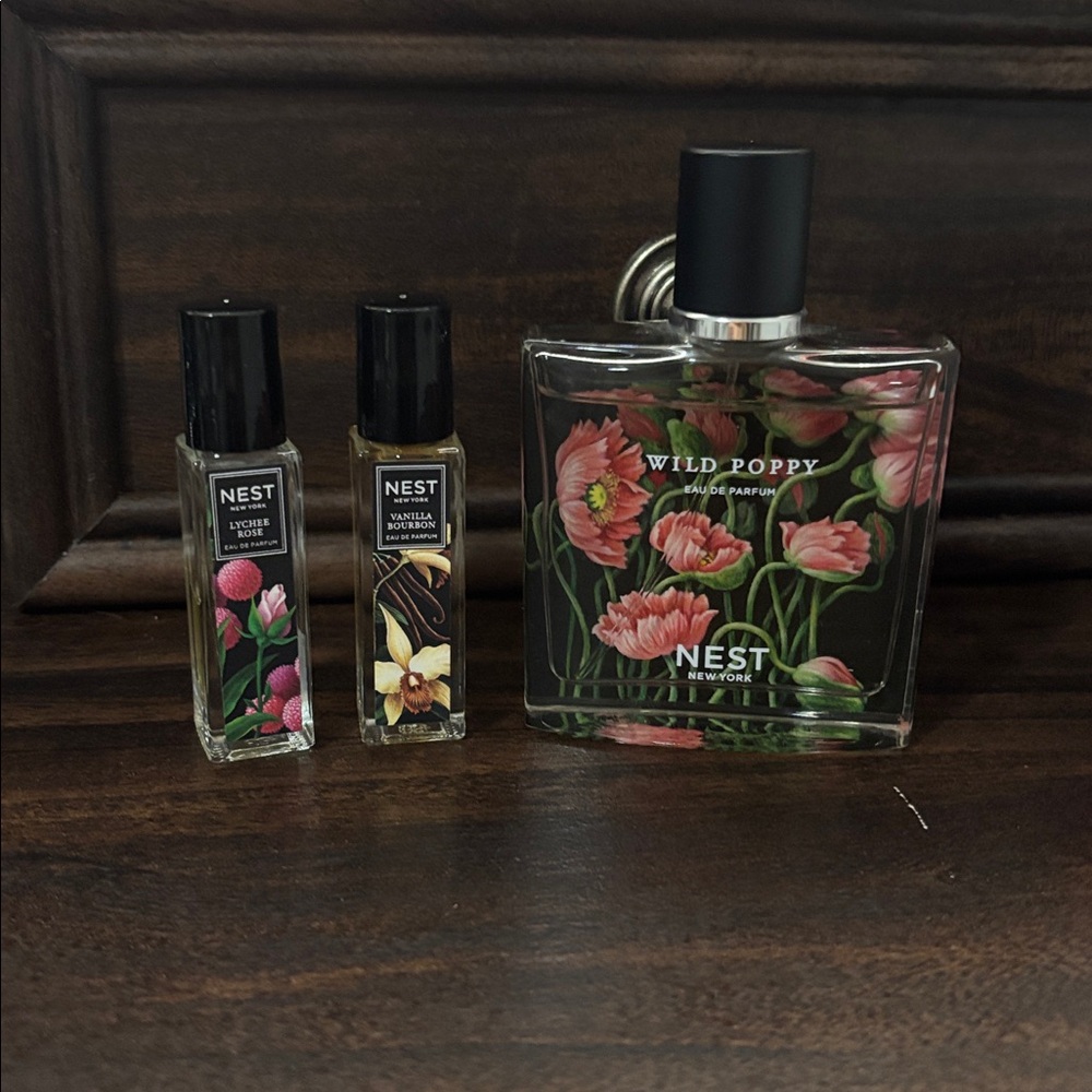 Nest NY Wild Poppy 50 ml spray + Lychee Rose & Vanilla Bourbon small rollerballs